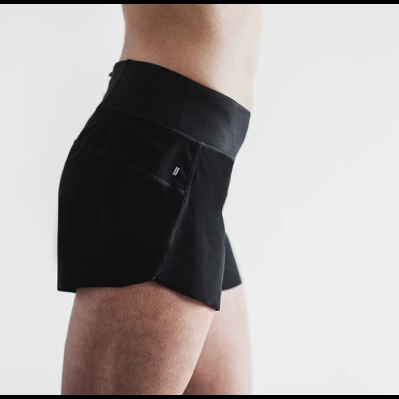 NOBULL Shorts Nwt Nobull Black Pace Shorts 3 Size Medium Poshmark